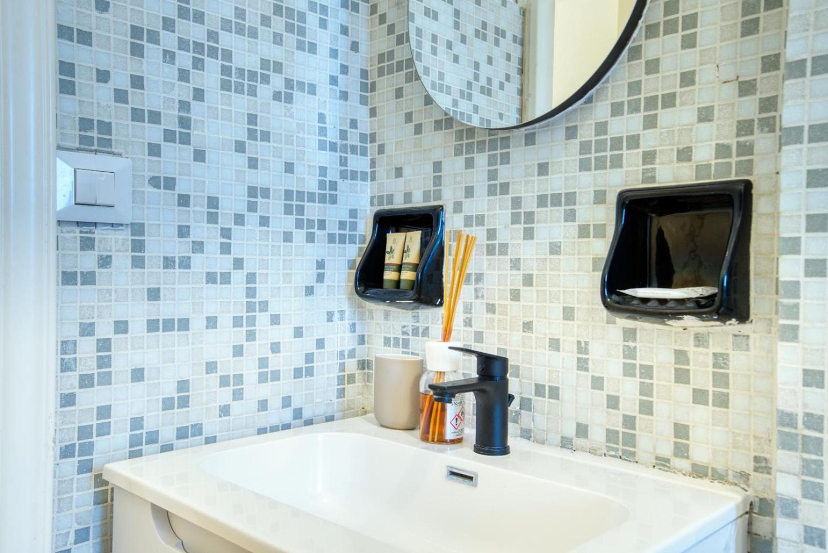 Italianflat - Elegant Suites With Balcony In Navigli Milan Exterior photo